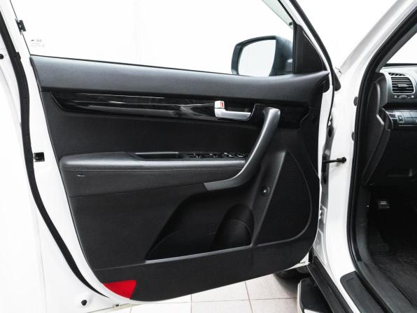 Kia Sorento II Рестайлинг с пробегом 2018 года, цена 1 929 000 рублей, 158002 км, внедорожник, Автокод Объявления