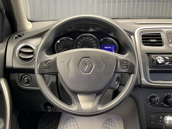 Renault Sandero II с пробегом 2015 года, цена 947 000 рублей, 46534 км, хэтчбек, Автокод Объявления