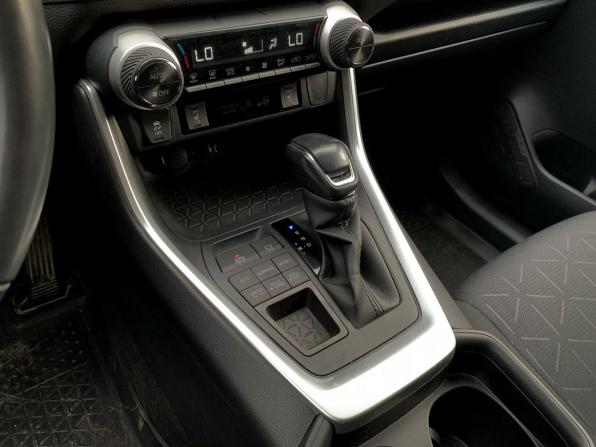 Toyota RAV4 V (XA50) с пробегом 2019 года, цена 3 199 000 рублей, 32800 км, внедорожник, Автокод Объявления