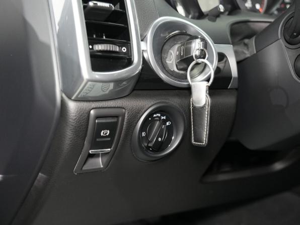 Porsche Cayenne II (958) с пробегом 2011 года, цена 2 850 000 рублей, 165500 км, внедорожник, Автокод Объявления