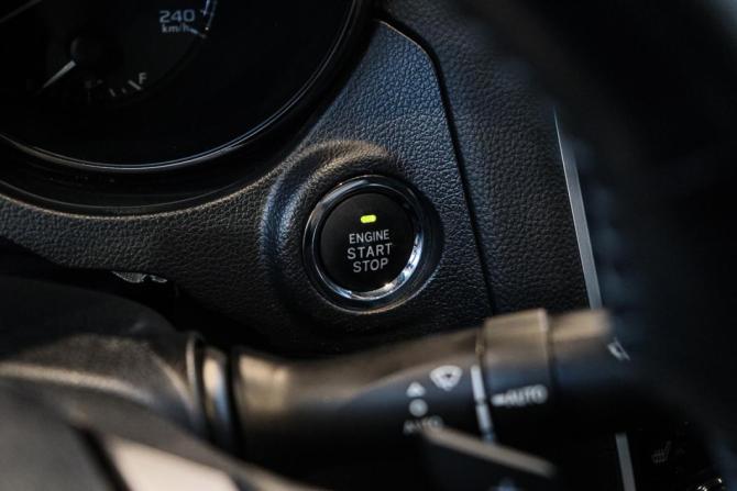 Subaru Legacy VI Рестайлинг с пробегом 2019 года, цена 2 550 000 рублей, 76837 км, седан, Автокод Объявления