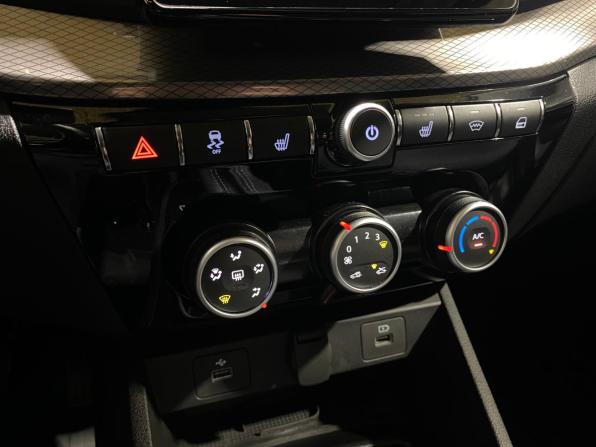 Lada (ВАЗ) Vesta I Рестайлинг (NG) с пробегом 2025 года, цена 1 650 000 рублей, 10696 км, седан, Автокод Объявления