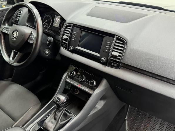 Skoda Karoq I с пробегом 2020 года, цена 2 569 900 рублей, 53500 км, внедорожник, Автокод Объявления