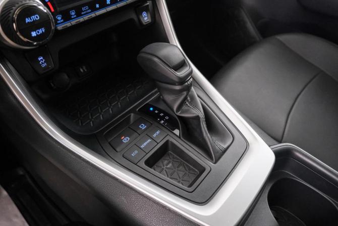 Toyota RAV4 V (XA50) с пробегом 2021 года, цена 3 549 000 рублей, 39000 км, внедорожник, Автокод Объявления