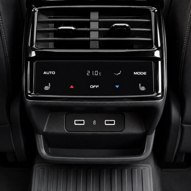 Geely Monjaro I Набережные Челны  - изображение 24