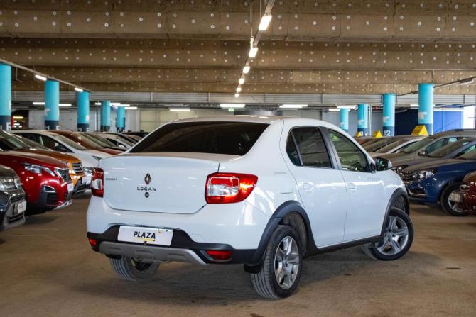 Renault Logan II Рестайлинг с пробегом 2019 года, цена 1 100 000 рублей, 178030 км, седан, Автокод Объявления