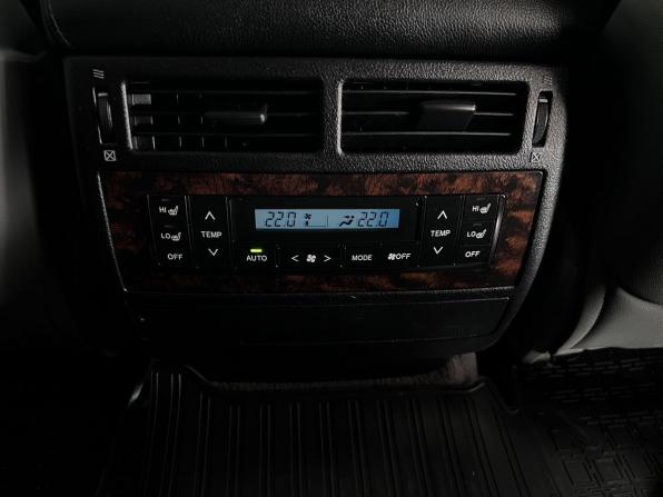 Toyota Land Cruiser 200 Series с пробегом 2008 года, цена 2 695 000 рублей, 301006 км, внедорожник, Автокод Объявления