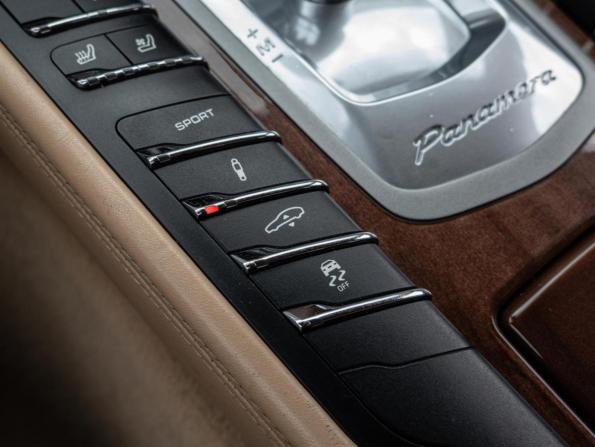 Porsche Panamera I с пробегом 2010 года, цена 2 960 000 рублей, 187159 км, лифтбек, Автокод Объявления