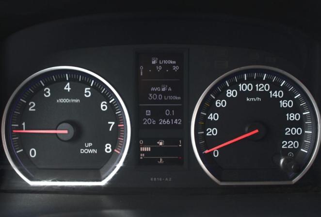 Honda CR-V III Рестайлинг с пробегом 2011 года, цена 1 350 000 рублей, 266142 км, внедорожник, Автокод Объявления