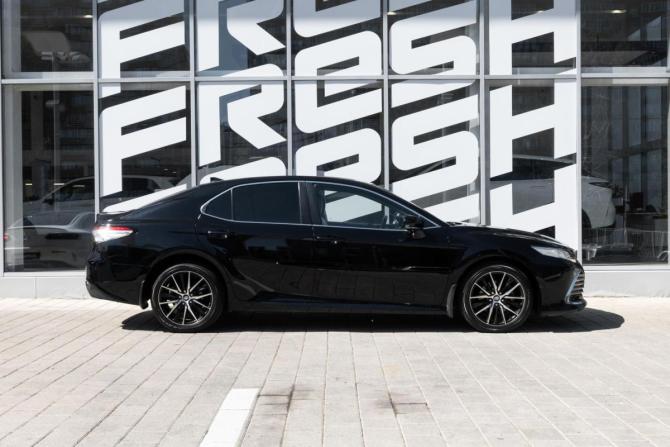 Toyota Camry VIII (XV70) Рестайлинг с пробегом 2021 года, цена 2 920 000 рублей, 117580 км, седан, Автокод Объявления