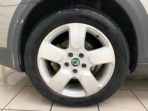 Skoda Octavia II (A5) Рестайлинг с пробегом 2012 года, цена 970 000 рублей, 400720 км, универсал, Автокод Объявления