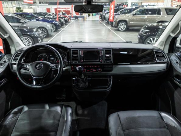 Volkswagen Multivan T6 с пробегом 2019 года, цена 3 400 000 рублей, 182217 км, минивэн, Автокод Объявления