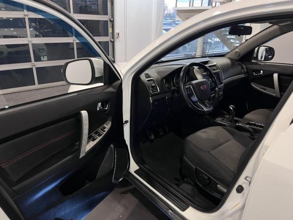 Geely Emgrand X7 I Рестайлинг с пробегом 2016 года, цена 785 000 рублей, 81948 км, внедорожник, Автокод Объявления