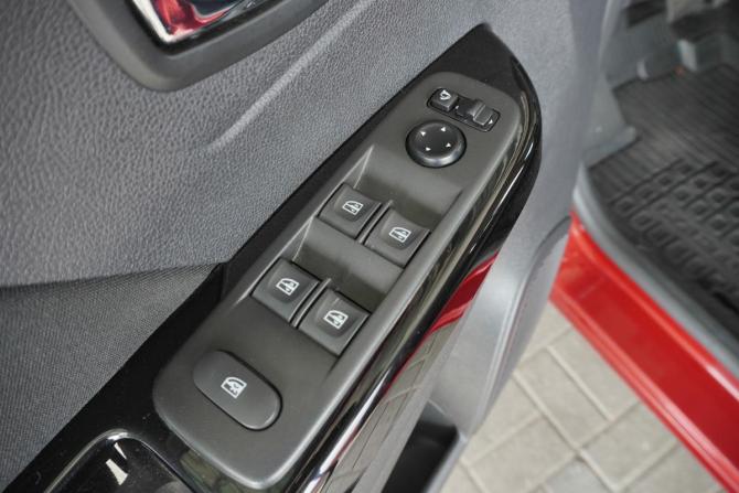 Renault Kaptur I с пробегом 2020 года, цена 1 529 000 рублей, 119464 км, внедорожник, Автокод Объявления