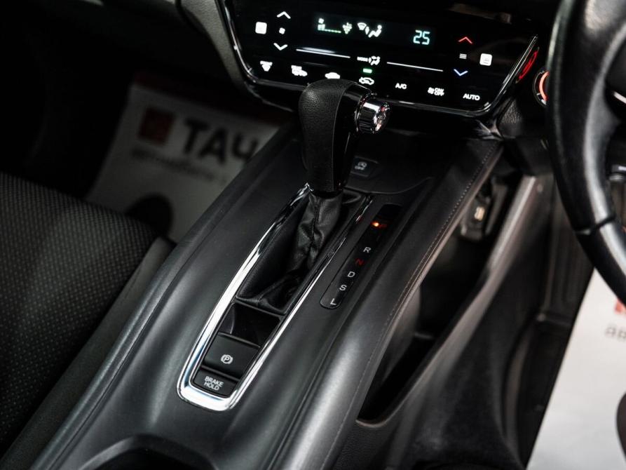 Honda Vezel I Рестайлинг Иркутск  - изображение 16