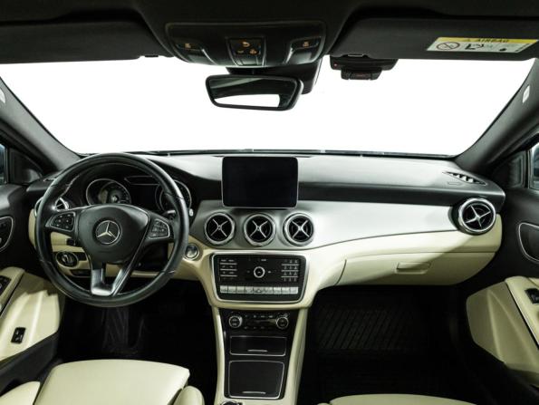 Mercedes-Benz GLA I (X156) Рестайлинг с пробегом 2019 года, цена 2 399 700 рублей, 127709 км, внедорожник, Автокод Объявления