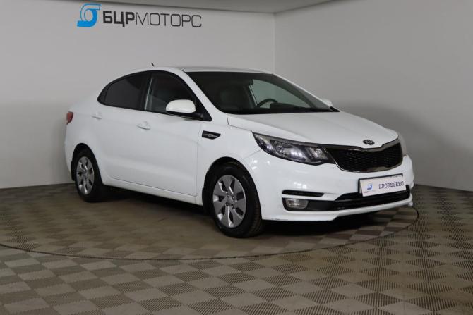 Kia Rio III Рестайлинг с пробегом 2015 года, цена 929 990 рублей, 102244 км, седан, Автокод Объявления