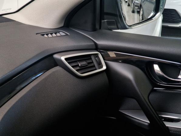 Nissan Qashqai II с пробегом 2015 года, цена 1 195 000 рублей, 131356 км, внедорожник, Автокод Объявления
