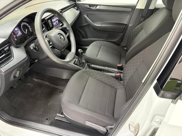 Skoda Rapid II с пробегом 2021 года, цена 1 548 000 рублей, 69370 км, лифтбек, Автокод Объявления
