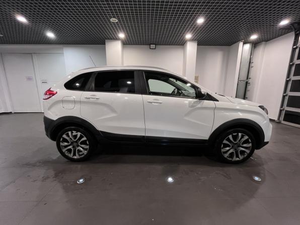 Lada (ВАЗ) XRAY I с пробегом 2019 года, цена 1 025 000 рублей, 131054 км, хэтчбек, Автокод Объявления