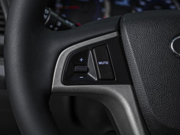 Hyundai Solaris I Рестайлинг с пробегом 2015 года, цена 995 000 рублей, 144699 км, седан, Автокод Объявления
