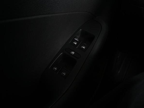 Volkswagen Jetta VI с пробегом 2013 года, цена 919 000 рублей, 177993 км, седан, Автокод Объявления