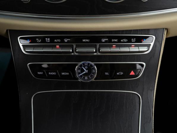 Mercedes-Benz E-Класс V (W213 S213 C238) с пробегом 2019 года, цена 3 848 046 рублей, 39290 км, седан, Автокод Объявления