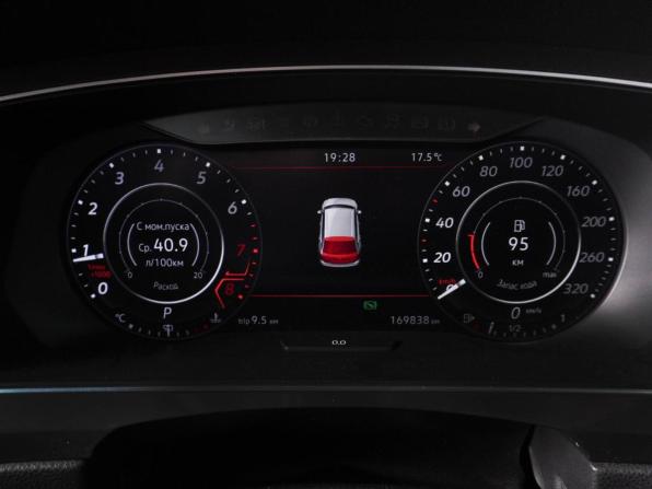 Volkswagen Tiguan II с пробегом 2017 года, цена 2 690 000 рублей, 169838 км, внедорожник, Автокод Объявления