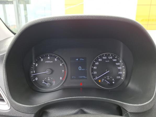 Hyundai Solaris II с пробегом 2019 года, цена 1 390 000 рублей, 130000 км, седан, Автокод Объявления