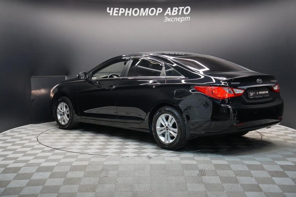 Hyundai Sonata VI (YF) Крым  - изображение 3