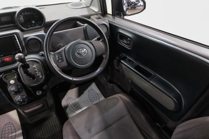 Toyota Spade с пробегом 2015 года, цена 969 000 рублей, 105000 км, компактвэн, Автокод Объявления