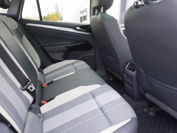 Volkswagen ID.4 с пробегом 2023 года, цена 3 490 000 рублей, 38031 км, внедорожник, Автокод Объявления
