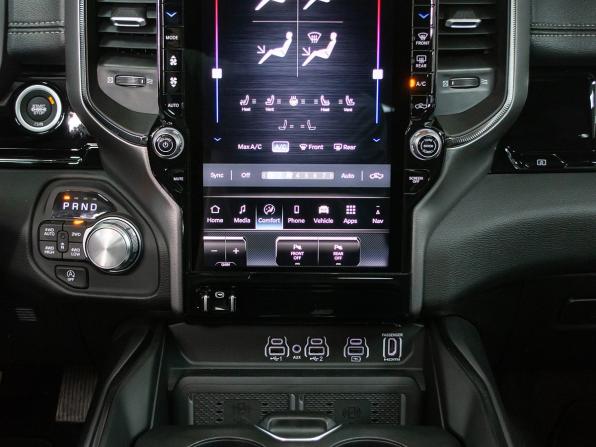 Ram 1500 V Рестайлинг с пробегом 2026 года, цена 10 990 000 рублей, 30 км, offers.body_type.unknown, Автокод Объявления