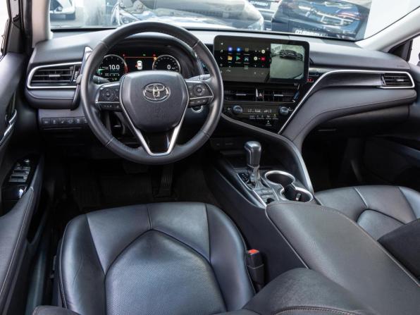 Toyota Camry VIII (XV70) Рестайлинг с пробегом 2023 года, цена 3 999 000 рублей, 29404 км, седан, Автокод Объявления