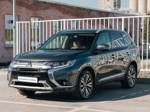 Mitsubishi Outlander III Рестайлинг 3 с пробегом 2019 года, цена 2 050 000 рублей, 184640 км, внедорожник, Автокод Объявления