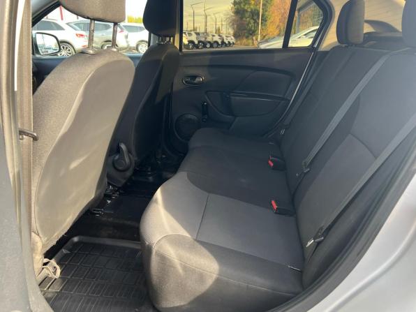 Renault Logan II с пробегом 2016 года, цена 700 600 рублей, 151434 км, седан, Автокод Объявления
