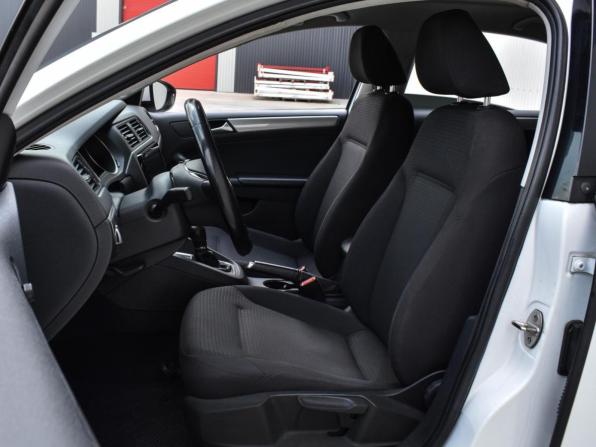 Volkswagen Jetta VI Рестайлинг с пробегом 2016 года, цена 1 250 000 рублей, 111082 км, седан, Автокод Объявления
