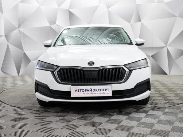 Skoda Octavia IV (A8) с пробегом 2021 года, цена 2 373 000 рублей, 52100 км, лифтбек, Автокод Объявления