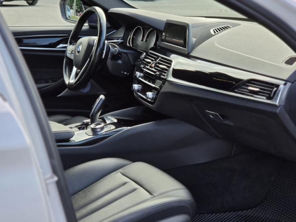 BMW 5 серии VII (G30/G31/G38) с пробегом 2018 года, цена 2 799 000 рублей, 192678 км, седан, Автокод Объявления