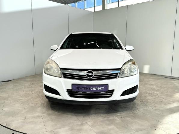Opel Astra H Рестайлинг с пробегом 2008 года, цена 440 000 рублей, 265288 км, седан, Автокод Объявления