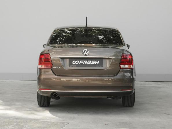 Volkswagen Polo V Рестайлинг с пробегом 2015 года, цена 1 229 000 рублей, 77236 км, седан, Автокод Объявления