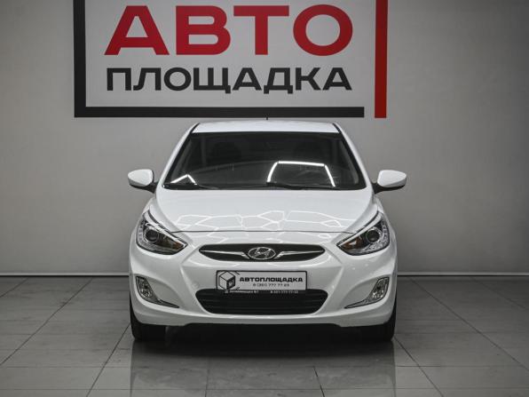 Hyundai Solaris I с пробегом 2013 года, цена 899 000 рублей, 180000 км, хэтчбек, Автокод Объявления