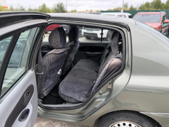 Renault Symbol I Рестайлинг 2 с пробегом 2006 года, цена 350 000 рублей, 194264 км, седан, Автокод Объявления