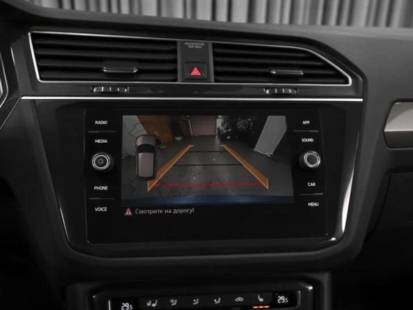 Volkswagen Tiguan II с пробегом 2018 года, цена 2 224 000 рублей, 37988 км, внедорожник, Автокод Объявления