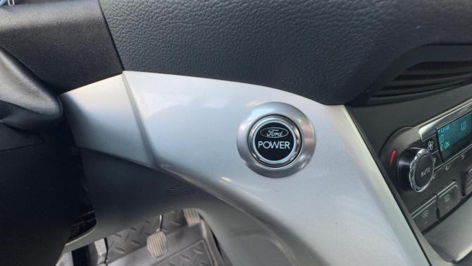 Ford C-MAX II с пробегом 2011 года, цена 989 000 рублей, 91448 км, минивэн, Автокод Объявления