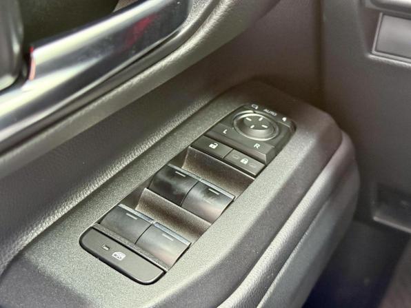 Toyota Land Cruiser Prado 250 Series с пробегом 2024 года, цена 8 140 000 рублей, 10846 км, внедорожник, Автокод Объявления