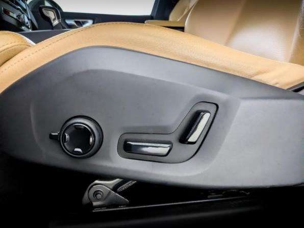 Volvo XC60 II с пробегом 2019 года, цена 3 390 000 рублей, 161048 км, внедорожник, Автокод Объявления