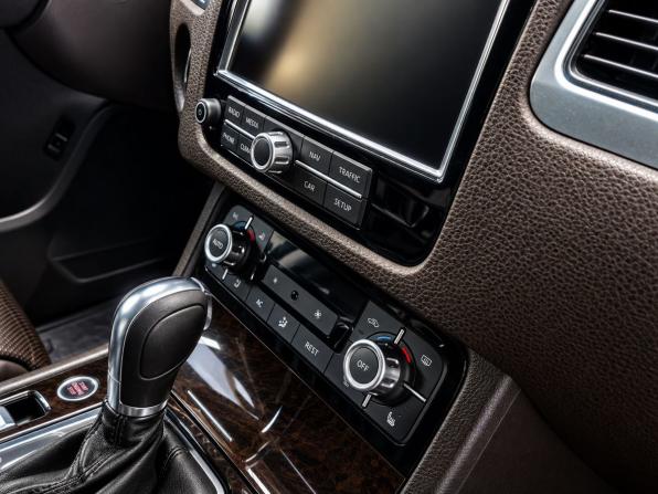 Volkswagen Touareg II с пробегом 2011 года, цена 2 199 000 рублей, 172800 км, внедорожник, Автокод Объявления