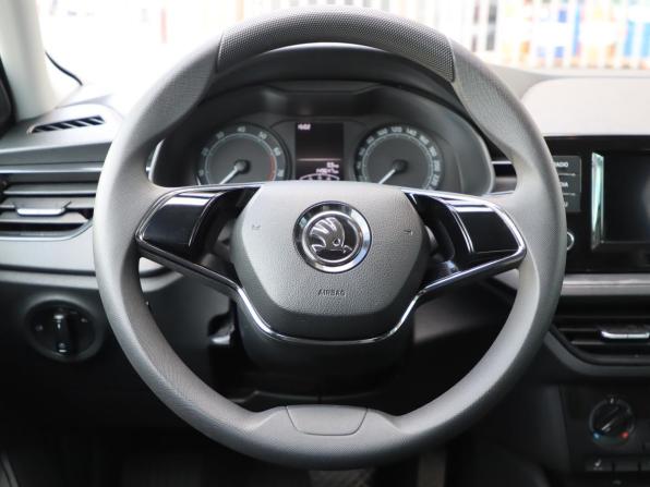 Skoda Rapid I Рестайлинг с пробегом 2020 года, цена 1 370 000 рублей, 149647 км, лифтбек, Автокод Объявления