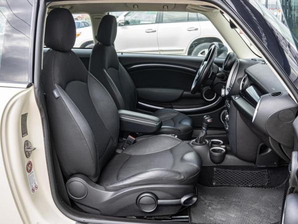 Mini Hatch II (R56) Рестайлинг с пробегом 2010 года, цена 1 160 000 рублей, 165776 км, хэтчбек, Автокод Объявления